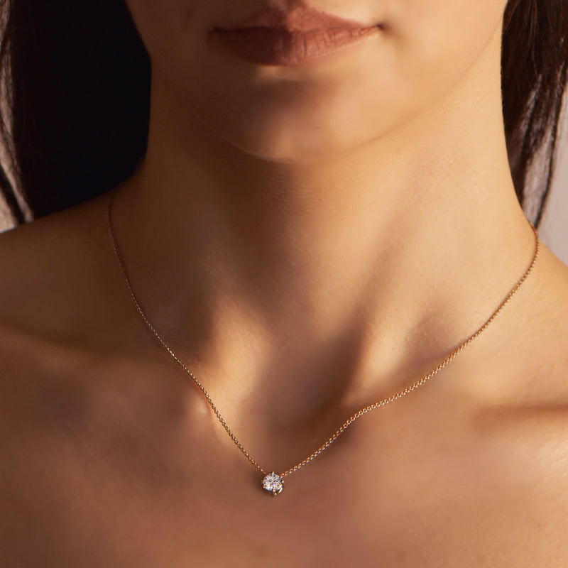 Necklace Solitaire 0.15-0.90 carats - Red Gold 18k